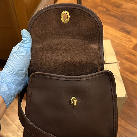 Coach Brown Leather Satchel with Gold Turn lock - in like new condition - Picture 6 of 11